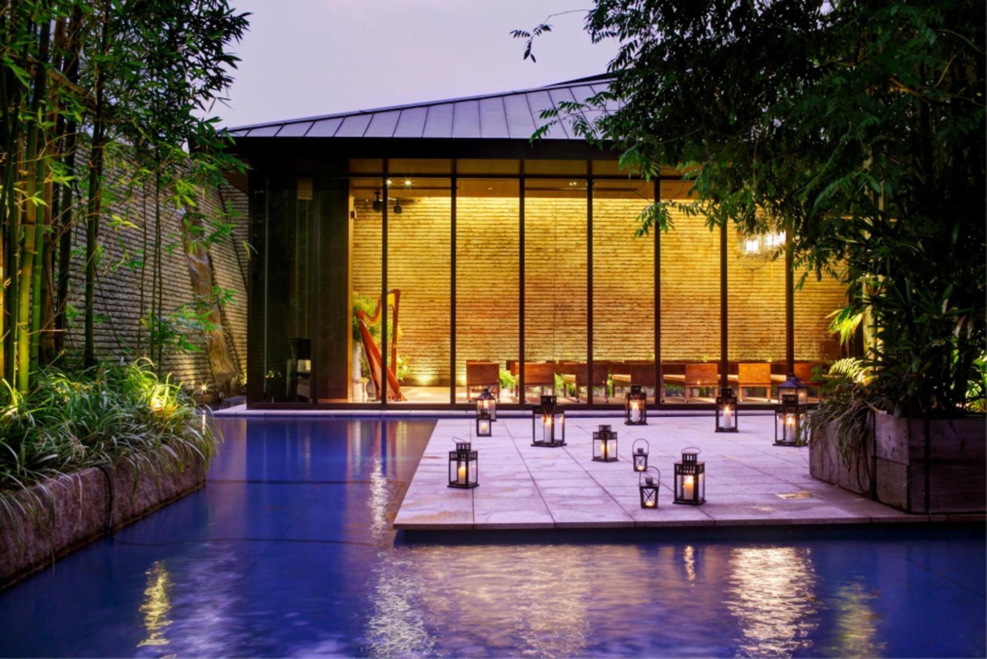 Oriental Hotel Kobe Exteriör bild The Spa at The Park, Hyderabad